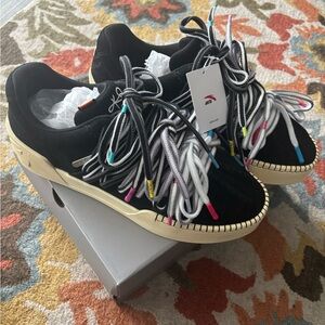 Anta Kai Hela roots size 12